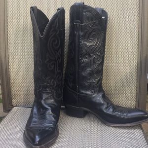 Men’s Justin leather Cowboy boots